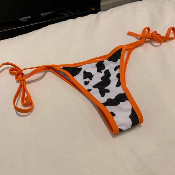 SHEIN Cow Print Bikini Bottom 🐮 - Picture 2 of 4